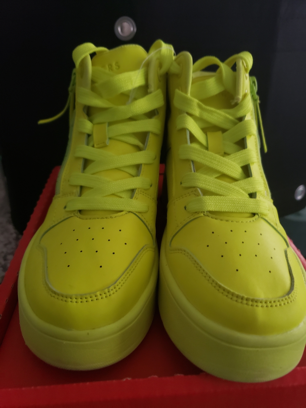 Skechers Kids Neon Yellow High-Top Sneakers with Lace-Up